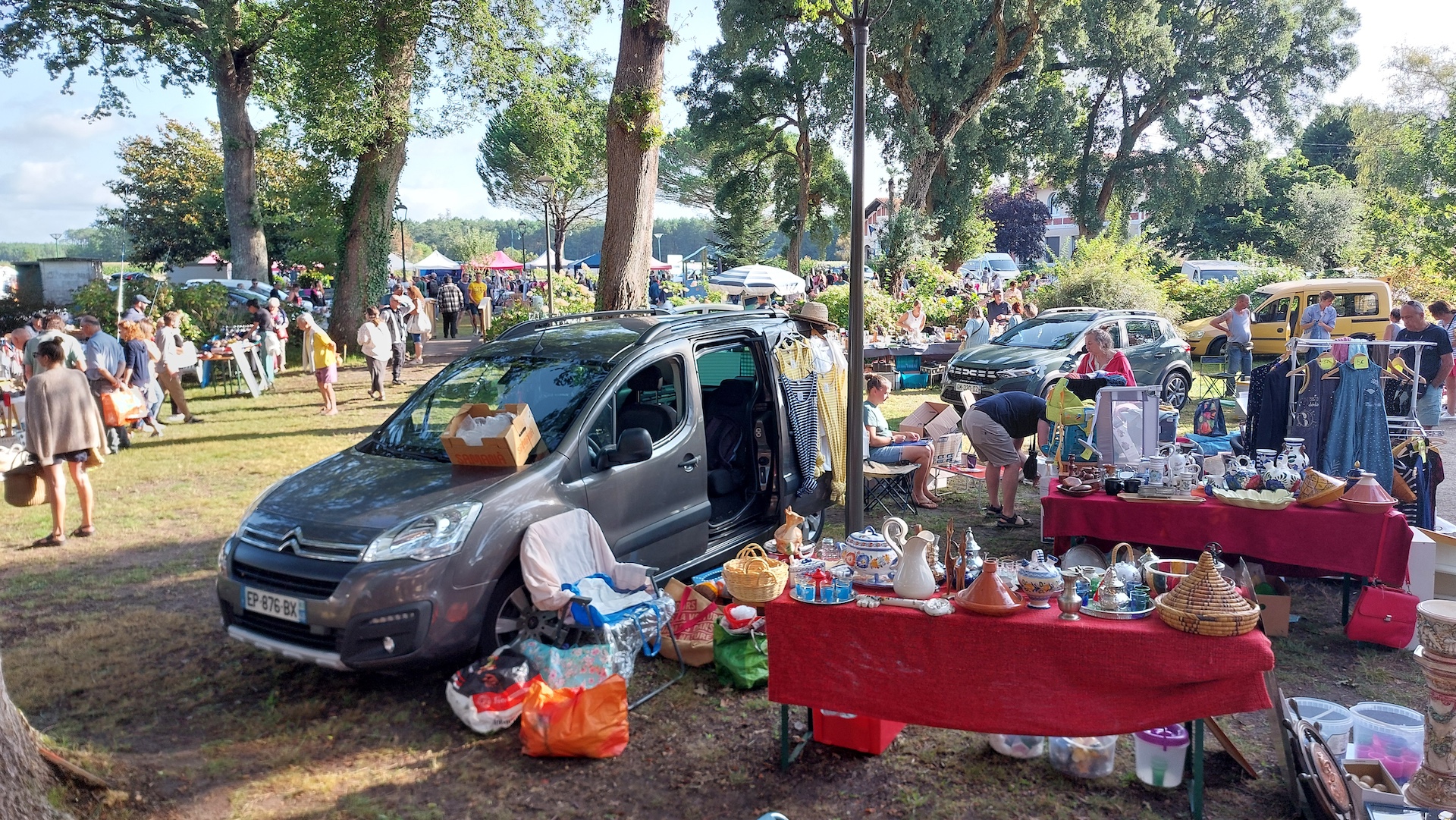 2024_08_18 vide grenier (7).jpg
